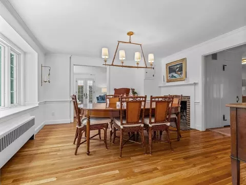 Dining - 106 Walpole St, Dover, MA 02030 photo 3 of 4