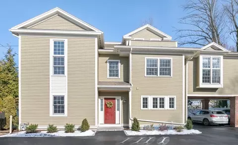 87 Church St #87, Watertown, MA 02472