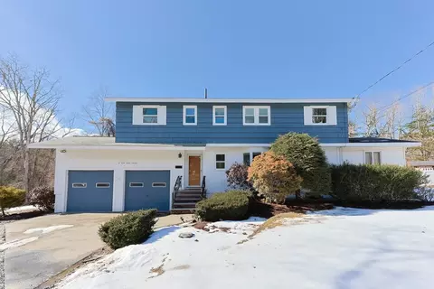 8 Fox Hill Dr, Natick, MA 01760
