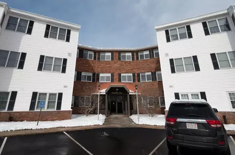 45 Christopher Dr #210, Methuen, MA 01844