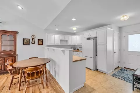 48 Pinecrest Dr #48, Chicopee, MA 01020 photo 7