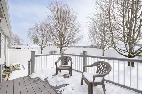 48 Pinecrest Dr #48, Chicopee, MA 01020 photo 19
