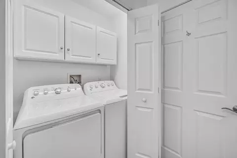 48 Pinecrest Dr #48, Chicopee, MA 01020 photo 18