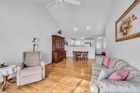 48 Pinecrest Dr #48, Chicopee, MA 01020 photo 2
