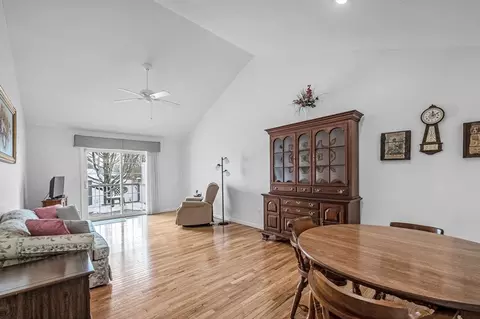 48 Pinecrest Dr #48, Chicopee, MA 01020 photo 4
