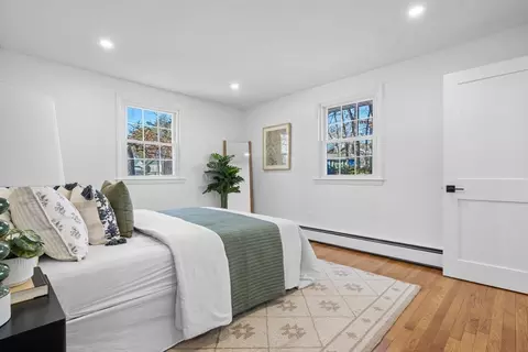 Bedroom - 29 Old Marlboro Rd, Maynard, MA 01754 photo 4 of 8