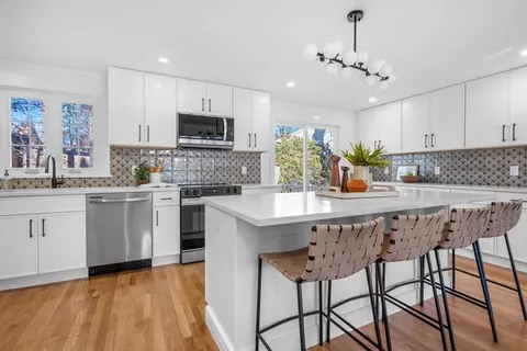 Kitchen - 29 Old Marlboro Rd, Maynard, MA 01754 photo 1 of 8
