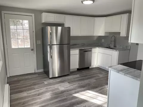 86 Fieldston St, Springfield, MA 01119 photo 5