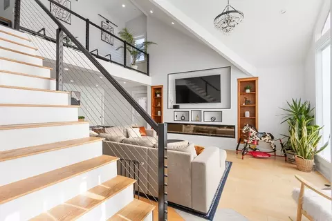 294 River St, Braintree, MA 02184