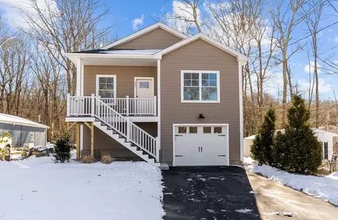 441 Lake Washington Dr, Glocester, RI 02814