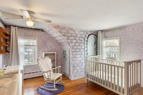 Bedroom - 5 Acushnet Ave, Worcester, MA 01606 photo 5 of 6