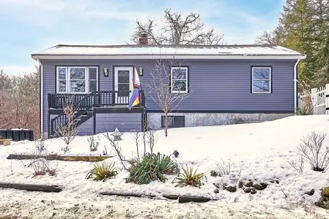 174 Forest St, Middleton, MA 01949 photo 2