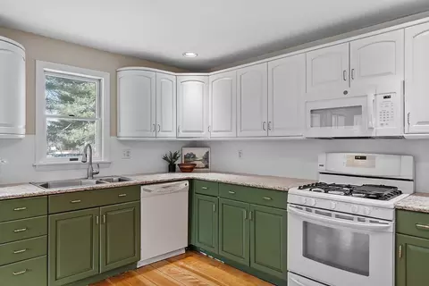 174 Forest St, Middleton, MA 01949 photo 13