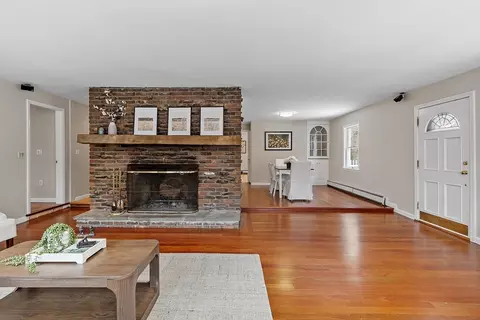 174 Forest St, Middleton, MA 01949 photo 7
