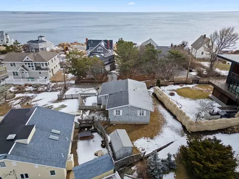 6 Brewsters Ln, Gloucester, MA 01930 photo 2