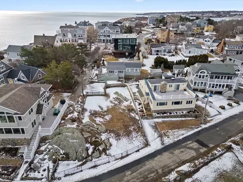 6 Brewsters Ln, Gloucester, MA 01930 photo 3