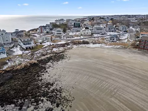 6 Brewsters Ln, Gloucester, MA 01930 photo 4