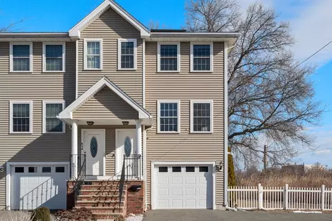 84 Bristow St #B, Saugus, MA 01906