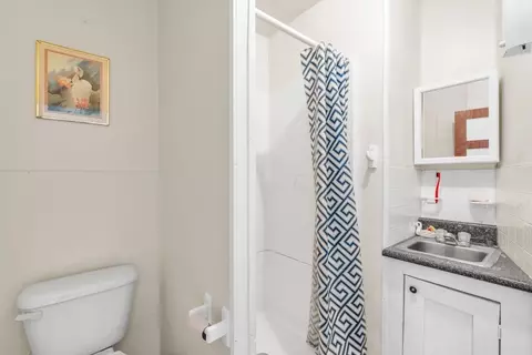 490 Chestnut St, Springfield, MA 01107 photo 20