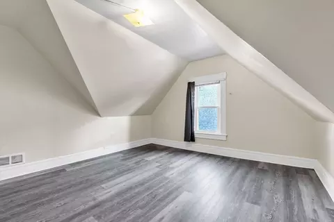 490 Chestnut St, Springfield, MA 01107 photo 19