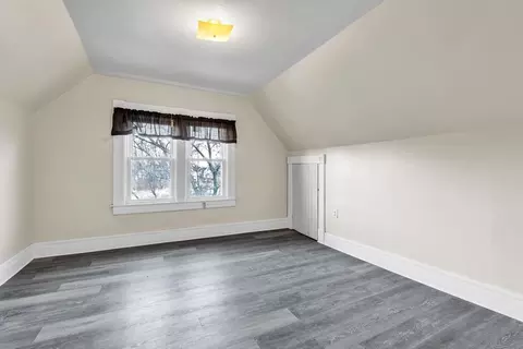 490 Chestnut St, Springfield, MA 01107 photo 18