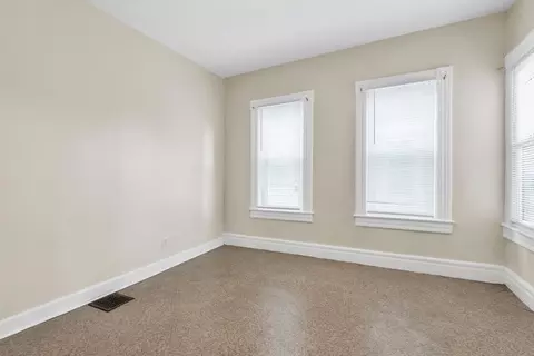 490 Chestnut St, Springfield, MA 01107 photo 24