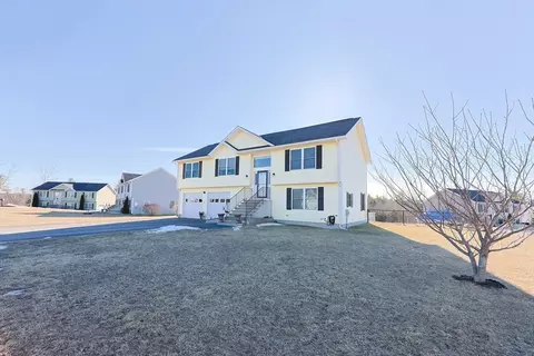 2 Dominique Dr, Webster, MA 01570 photo 32