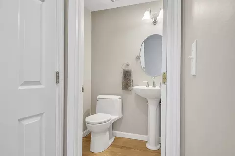 Entry Way - 5 Apple Ridge Rd #5, Maynard, MA 01754 photo 1 of 1
