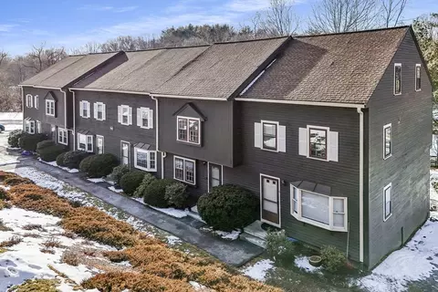 Exterior - 5 Apple Ridge Rd #5, Maynard, MA 01754 photo 2 of 4