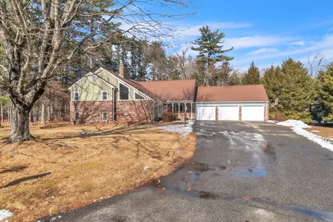 11 Bonair Dr, Wilbraham, MA 01095