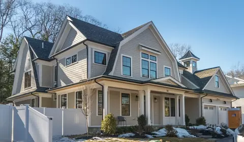 551 Greendale Ave, Needham, MA 02492