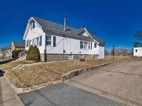 84 Riverview St, Fall River, MA 02724 photo 8