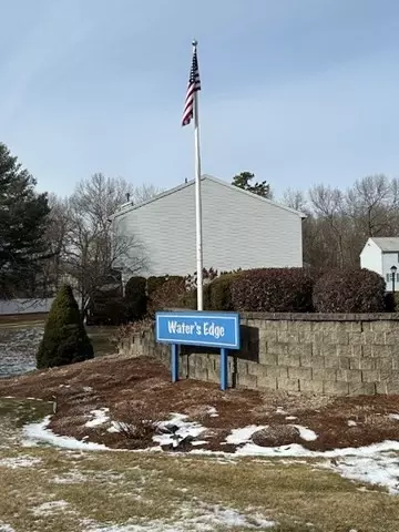 9 Waters Edge #9, Ludlow, MA 01056