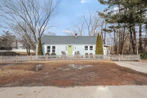 121 W Bacon, Plainville, MA 02762