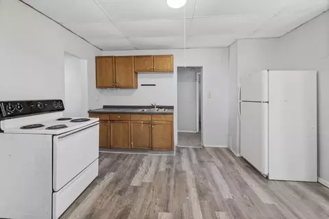 72 Waverly St, Springfield, MA 01107 photo 24