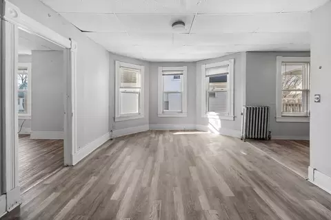 72 Waverly St, Springfield, MA 01107 photo 17