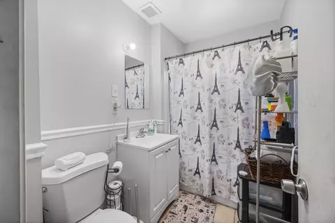 72 Waverly St, Springfield, MA 01107 photo 5