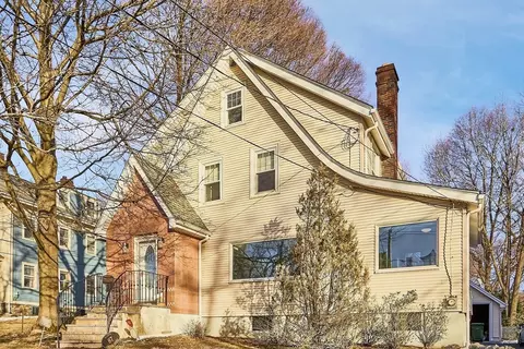87 Common St, Watertown, MA 02472