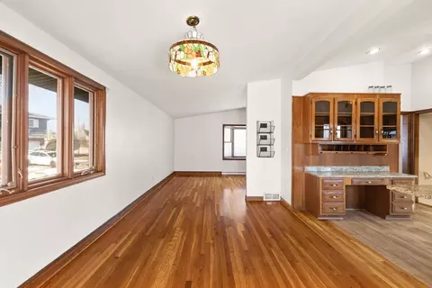 26 Darrell Dr, Randolph, MA 02368 photo 12