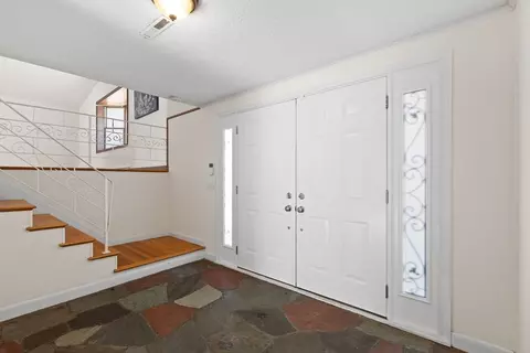 26 Darrell Dr, Randolph, MA 02368 photo 4