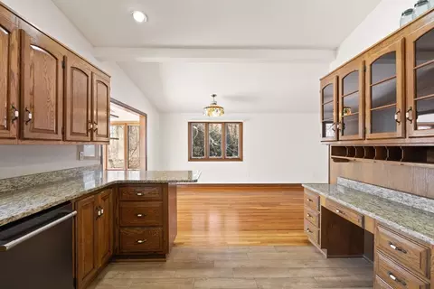 26 Darrell Dr, Randolph, MA 02368 photo 16