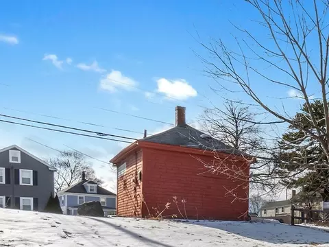138 High St, Danvers, MA 01923 photo 5