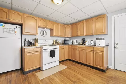 490 Eastern Ave, Fall River, MA 02723 photo 5