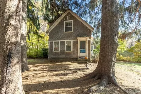 1056 Main St, Norwell, MA 02061