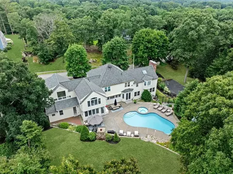 View/Area - 5 New Towne Dr, Hingham, MA 02043 photo 1 of 2