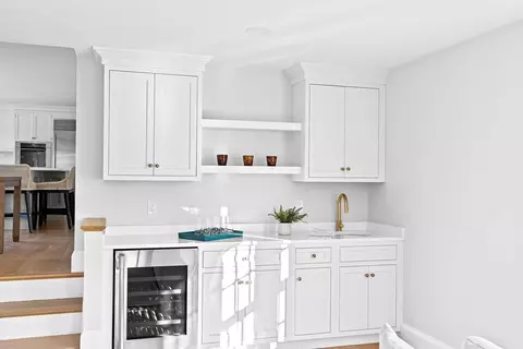 Kitchen - 5 New Towne Dr, Hingham, MA 02043 photo 1 of 6
