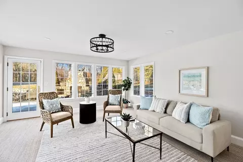 Other - 5 New Towne Dr, Hingham, MA 02043 photo 2 of 5