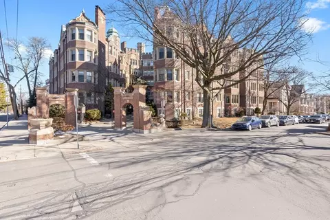 10 Dana St #408, Cambridge, MA 02138