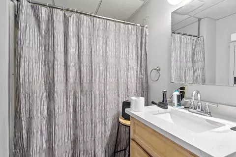 Bath - 8 2nd St, Gardner, MA 01440 photo 1 of 1