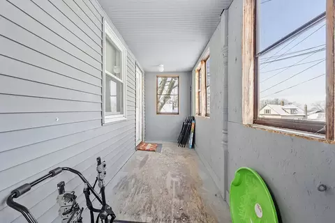 Exterior - 8 2nd St, Gardner, MA 01440 photo 6 of 7